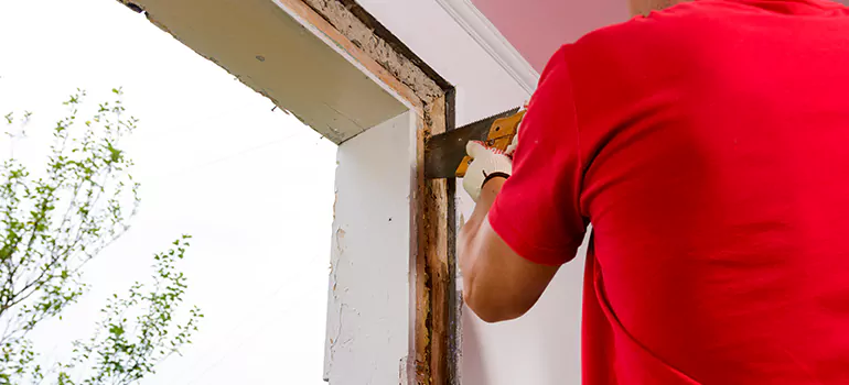Residential Accordion Door Repair in Pinewood, FL
